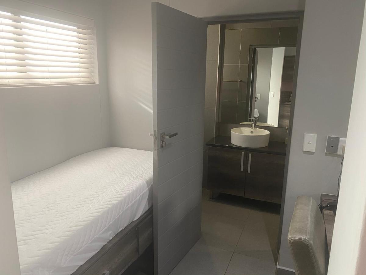 Apartment 32, Bay View Suites Langstrand 외부 사진