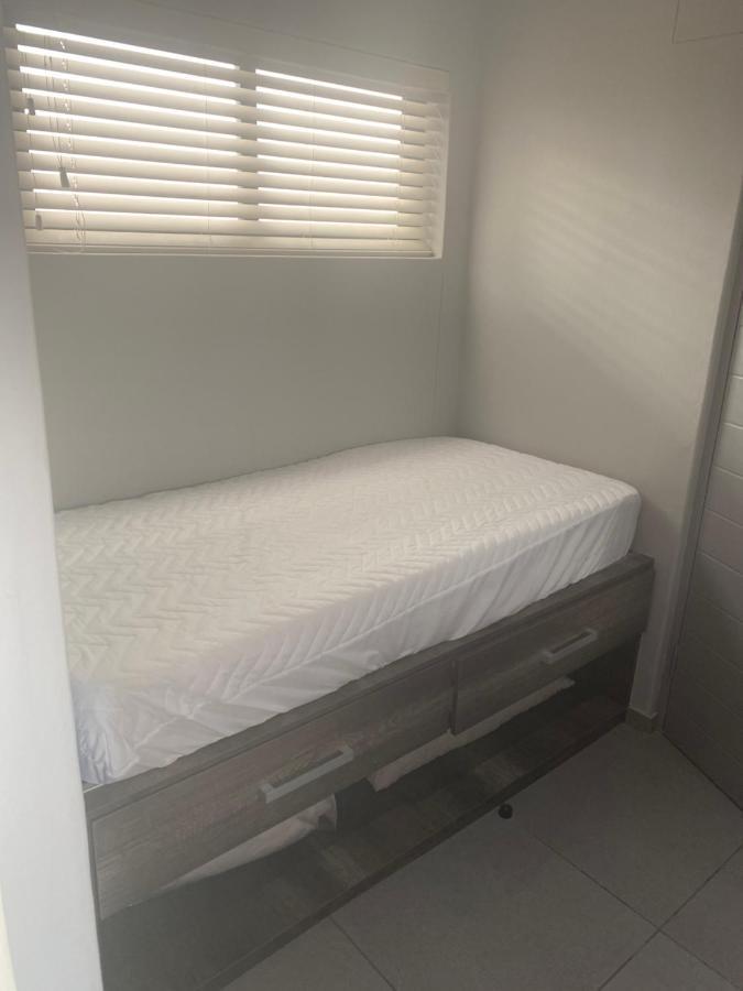 Apartment 32, Bay View Suites Langstrand 외부 사진