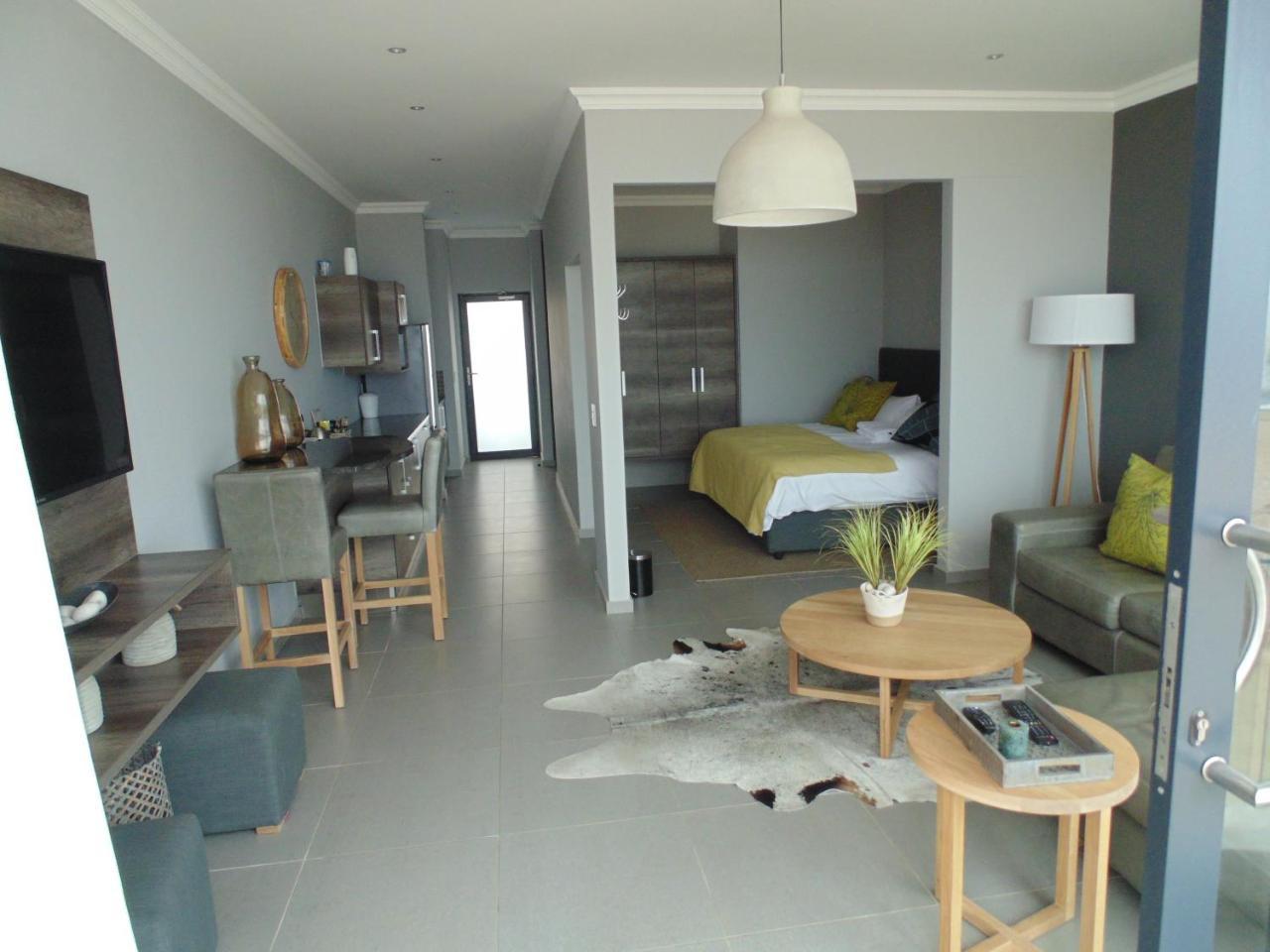 Apartment 32, Bay View Suites Langstrand 외부 사진