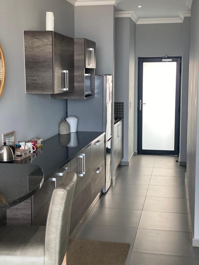 Apartment 32, Bay View Suites Langstrand 외부 사진