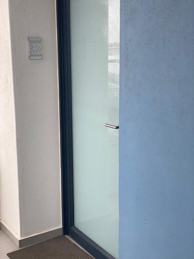 Apartment 32, Bay View Suites Langstrand 외부 사진